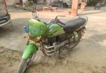 दुर्घटनाग्रस्त युवक रात भर कलिया नदी में बेहोशी की हालत में पड़ा रहा सुवह स्थानीय लोगों ने की पुलिस को दी सुचना।