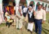 101 वर्षके पूर्व मुखिया एंव 95 वर्ष की इन्दु देवी ने अपने मतदान केंद्र पर डाले वोट।