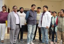 प्रभारी सी एस बांका ,एवं डी पी एम दोनों के द्वारा संयुक्त रूप से सी एच सी फुल्लीडुमर एवं एच एस सी खेसर का किया औचक निरीक्षण।