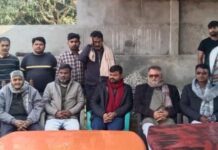 इंकलाबी नौजवान सभा के 15 सदस्यीय टीम ने वाल्मीकि नगर का किया दौरा।