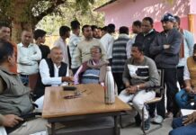 सात दिन बाद भी नाबालिग लड़की की बरामदगी नहीं, हिंदू संगठनों ने थाने में दर्ज कराया विरोध।