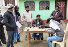 वंचित किसानों के चेहरे पर लौटी उम्मीद।