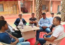 संगठन विस्तार पर कांग्रेस का जोर युवाओं की भागीदारी बढ़ाने को वाल्मीकिनगर में हुई अहम बैठक।