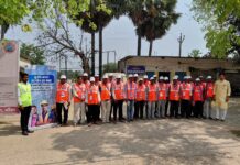 भावसर फाउंडेशन संस्था द्वारा संचालित भूकंप रोधी भवन निर्माण में दक्षता बढ़ाने को लेकर प्रखंड सभागार में 10 दिवसीय प्रशिक्षण राजमिस्त्री को देने को लेकर किया गया शुभारंभ।