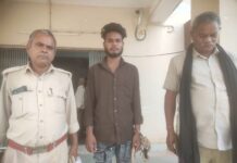 शराब के नशे में एक शराबी गिरफतार।