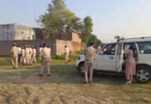 बांका बन बिभाग के रेंजर निधि कुमारी अपने सहयोगी पदाधिकारीयो के सहयोग से अवैध चला रहे आरा मिल पर छापा मारते हुए किया बड़ी कार्यवाही।