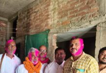 प्रखंड के दो पैक्स में 20 अप्रैल को हुए चुनाव रात्रि के एक बजे तक हुई मतगणना।