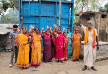 ‘हर घर नल का जल’ बना मजाक, एक महीने से सूखी टोंटियां, पानी के लिए जूझ रहे दलित बस्ती के लोग।