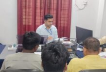 लंबित कार्यों का शीघ्र निष्पादन करें सीओ।