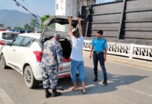 इंडो-नेपाल सीमा पर बढ़ी सख्ती, अब पहचान पत्र दिखाने पर ही मिलेगी एंट्री।