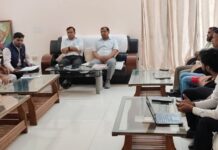 गंडक बराज से निकलने वाली मुख्य पश्चिमी नहर से हटेगा अतिक्रमण, भारत-नेपाल के अभियंताओं, अधिकारियों और जनप्रतिनिधियों की संयुक्त बैठक में बनी सहमति।