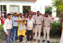 आदिवासी संस्कृति की खुशबू से महका वाल्मीकिनगर जंगल कैंप, लोक नृत्य-संगीत के बीच वनभोज गृह का भव्य उद्घाटन।