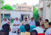 लौरिया में बकरीद को लेकर शांति समिति की बैठक सौहार्दपूर्ण माहौल में पर्व मनाने की अपील, शांति बनाए रखने पर जोर।