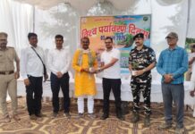 धरती को बचाने का संकल्प, हर हाथ में पौधा : विधायक सुरेंद्र प्रसाद कुशवाहा